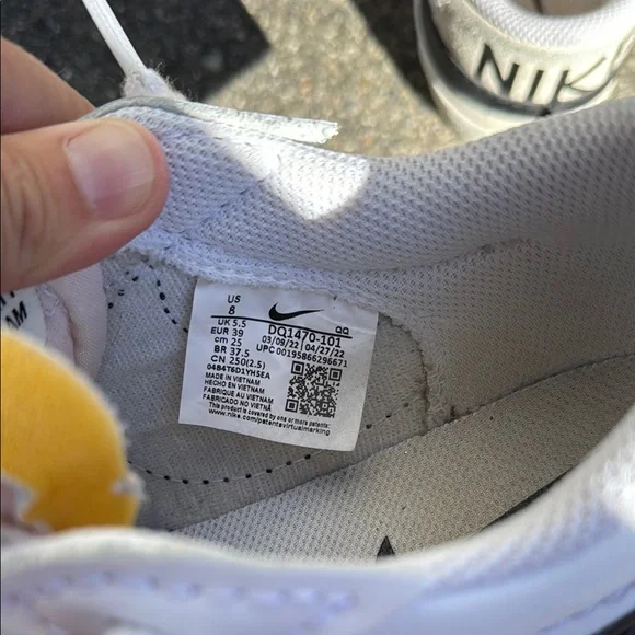 Women Nike Baseball Stitch - Size 8 - Picture 8 of 8